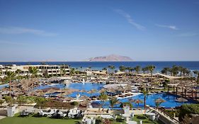 Coral Sea Sensatori Resort